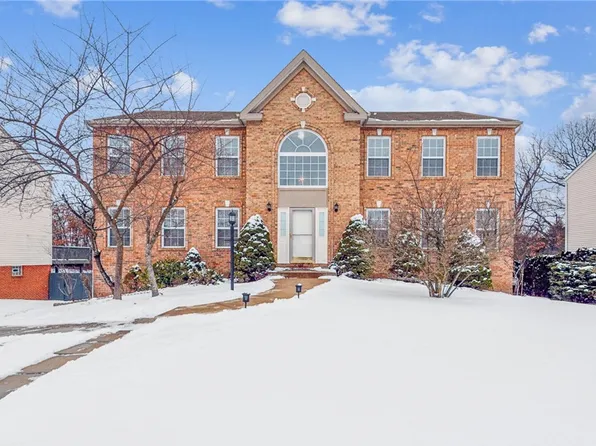 130 Stratford Ct, New Stanton, PA 15672