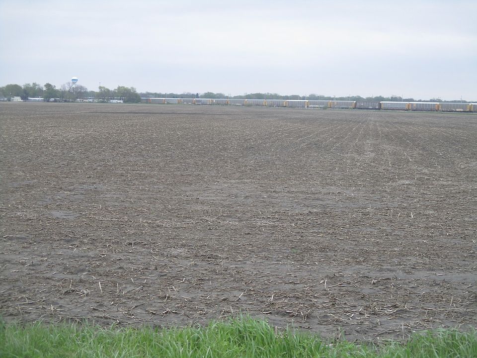 1st image of 825N N County Road 1275 E