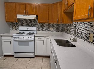 409 E Commercial Ave #R, Lowell, IN 46356