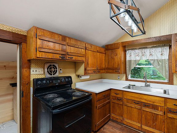 60th image of this home