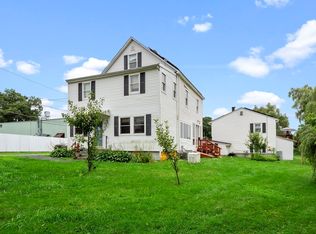 2106 Lakeview Ave, Dracut, MA 01826