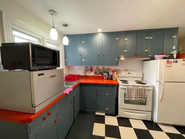 (undisclosed Address), Rhinebeck, NY 12572