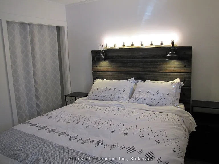 11 Harbour St W #341 — Photo 17