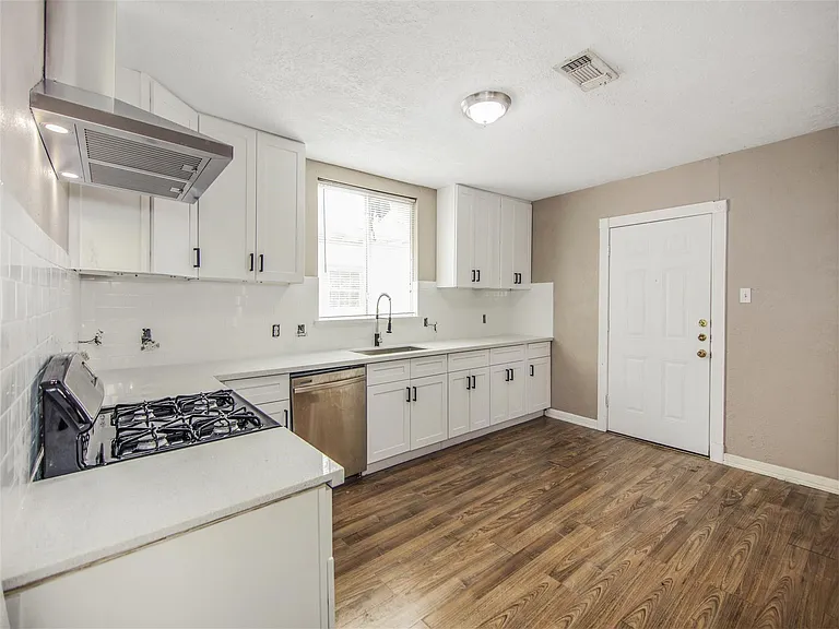 5108 Clay St — Photo 12