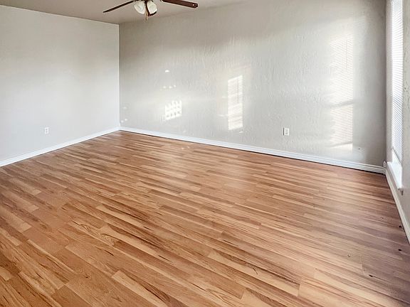 3rd image of 6707 NW Compass Dr