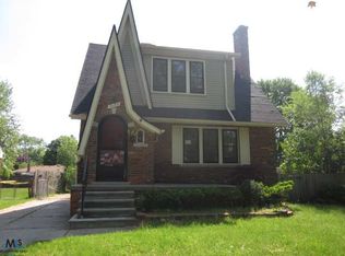 7038 Evangeline St, Dearborn Heights, MI