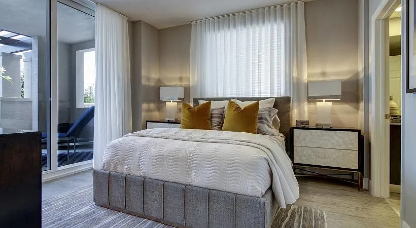 2 bed, 1132 sqft, $2,889 — Photo 3