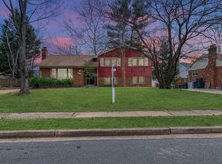 14718 Algretus Dr, Centreville, VA 20120