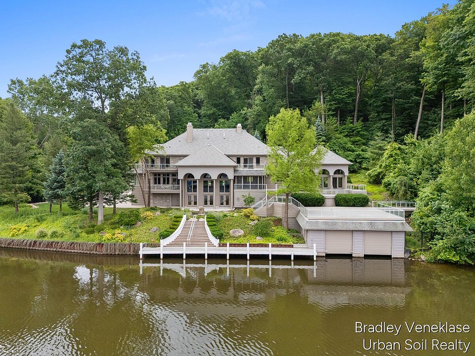 1st image of 7635 Sandy Hollow Ln SE