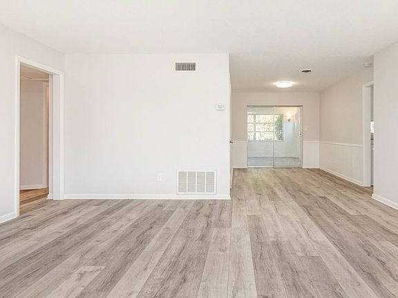 3rd image of 1494 Brazilian Ln