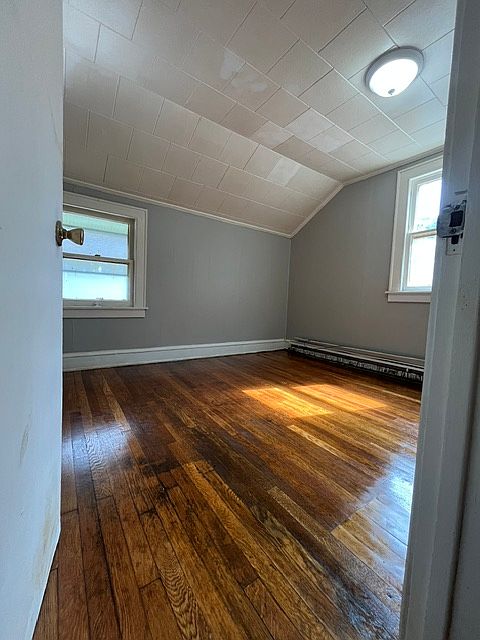 1st image of 183 Glide St