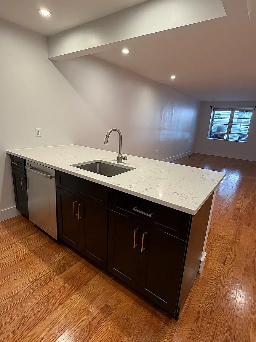 1366 Bergen Street — Photo 2