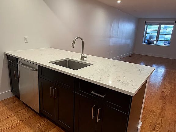 2nd image of 1366 Bergen St