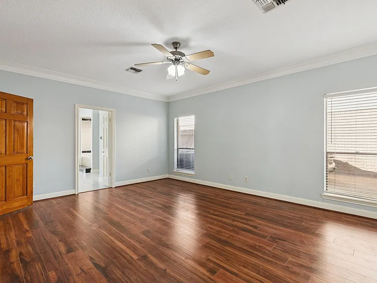 14819 Walbrook Dr — Photo 21