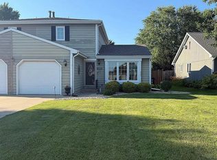 1010 W McKinley Rd, Ottawa, IL 61350