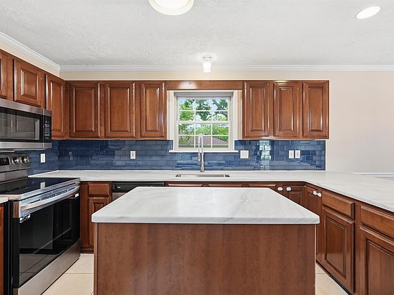 4th image of 122 Illinois Bayou Dr