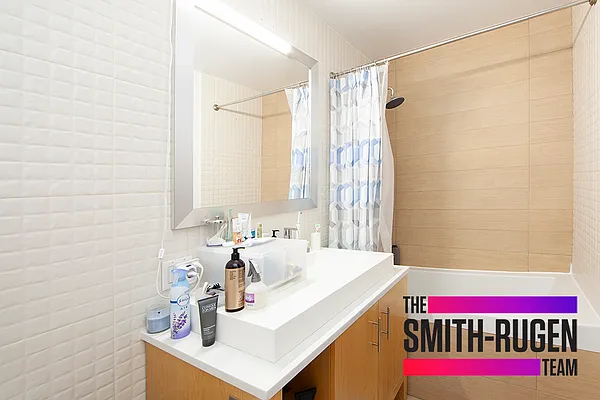 Rented by R New York | media 7