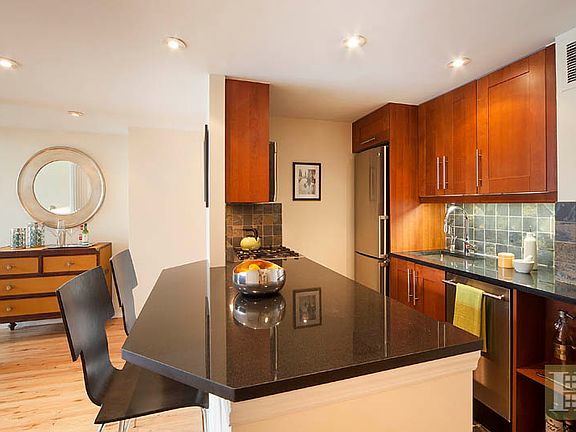 3rd image of 77 Bleecker Street 618 #618