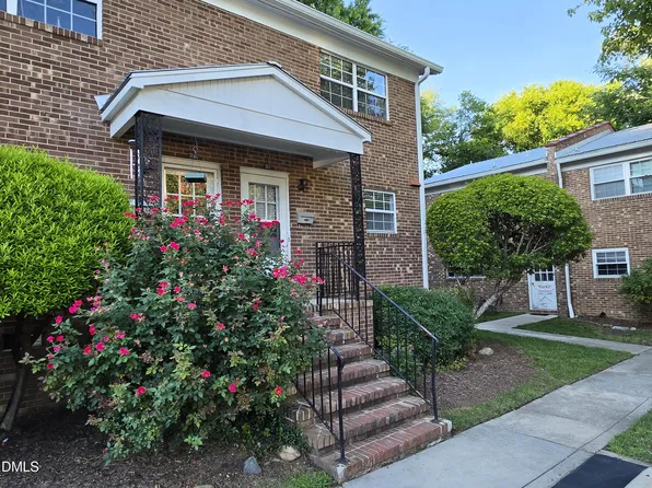 506 N Greensboro St APT 35, Carrboro, NC 27510