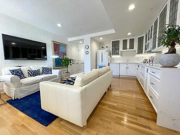 4th image of 235 Sunrise Ave #3107