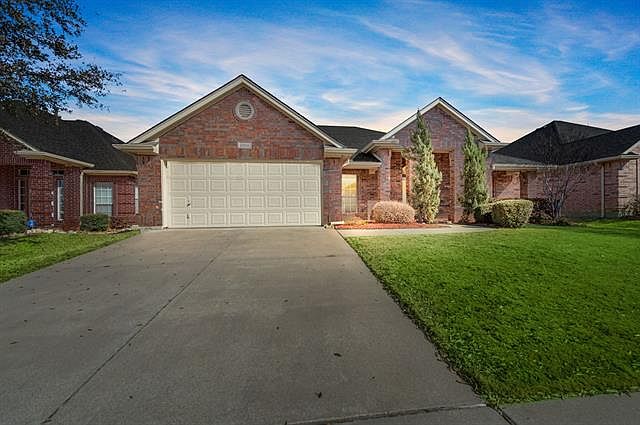 1st image of 2709 White Rock Dr