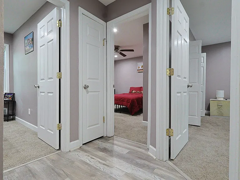 Briar Creek Ln — Photo 20