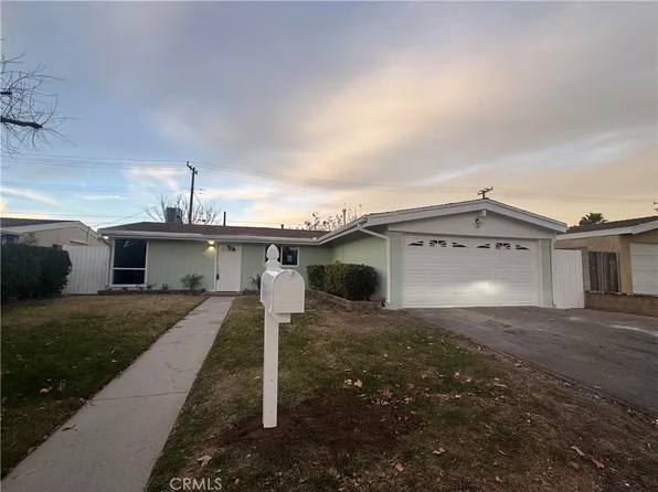 19115 Newhouse St, Santa Clarita, CA 91351
