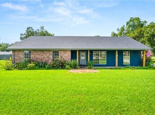 105 Hilda Ln, Marksville, LA 71351
