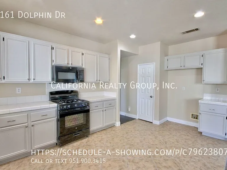 1161 Dolphin Dr — Photo 9