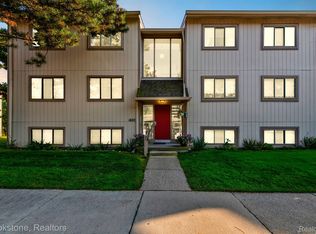 1683 Riverside Dr APT 5, Rochester Hills, MI 48309