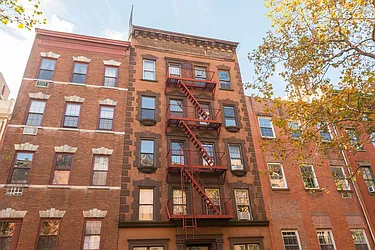 454 West 22nd Street in West Chelsea