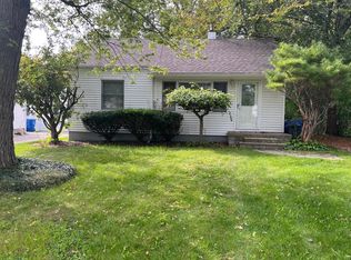 1781 Orchid Dr, Waterford, MI 48328