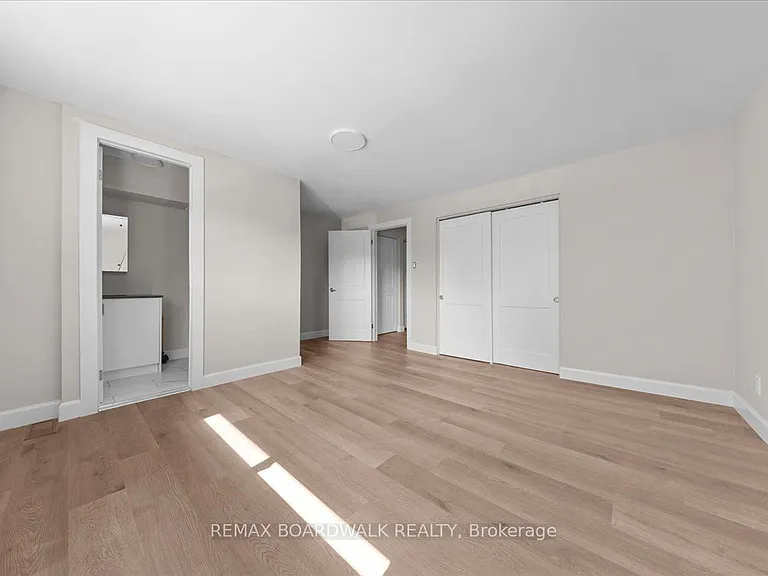 999 Meadowlands Dr — Photo 16
