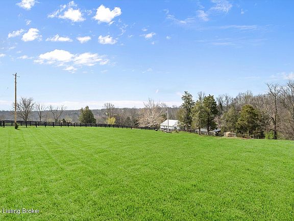 3rd image of 9787 Elmburg Rd