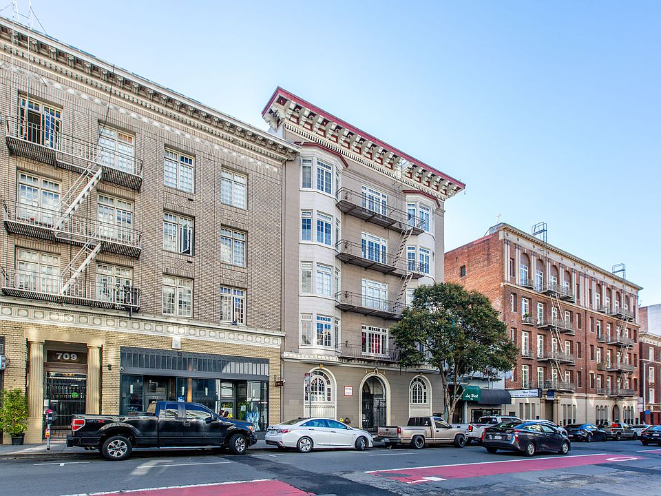 Building Photo 4