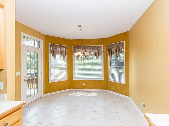 5th image of 8741 Golden Rose Dr