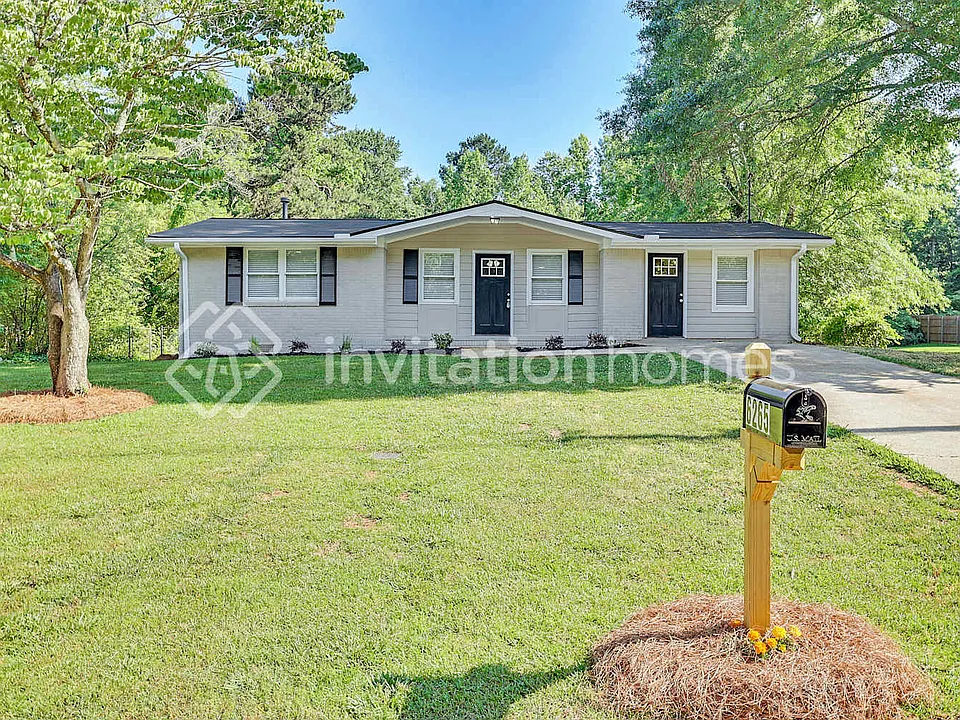 6265 Lakeview Dr