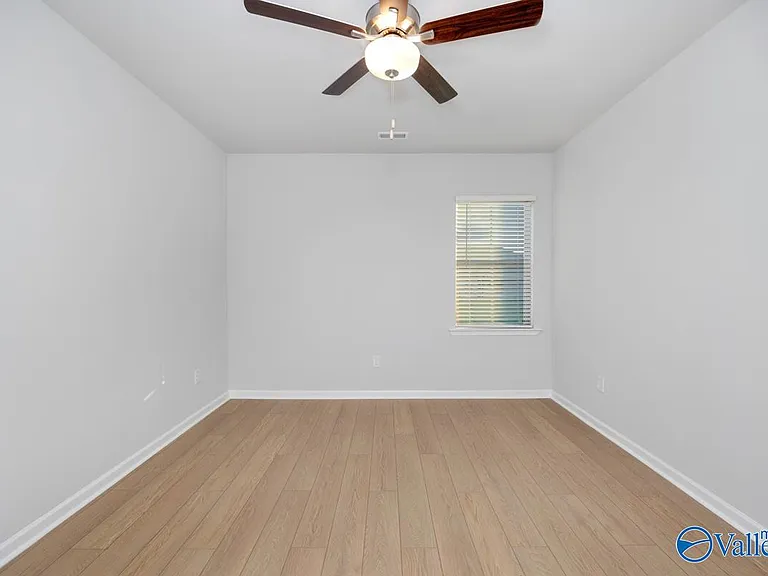 147 Wolfe Ln — Photo 15