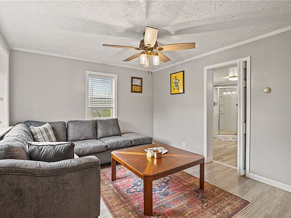 3rd image of 356 Stewarton Rd
