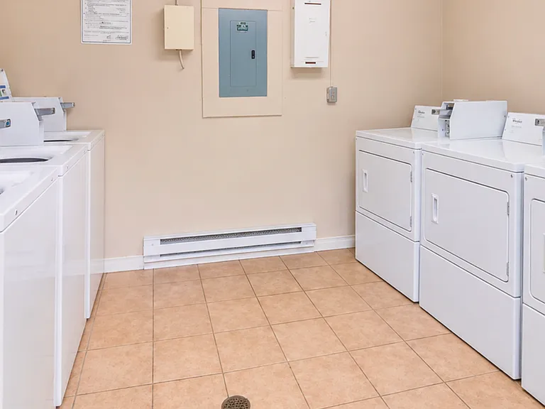 516 Massillon Rd #12 — Photo 7