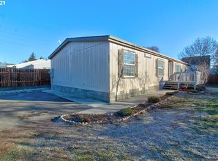 264 NW Johnston St, Dufur, OR 97021