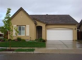 1023 Summer Ln, Patterson, CA 95363