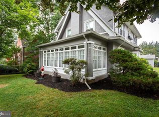 300 S Cedar Ln, Upper Darby, PA 19082
