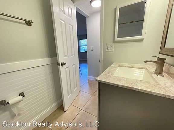 5th image of 1045 Cocoanut Ave APT 202