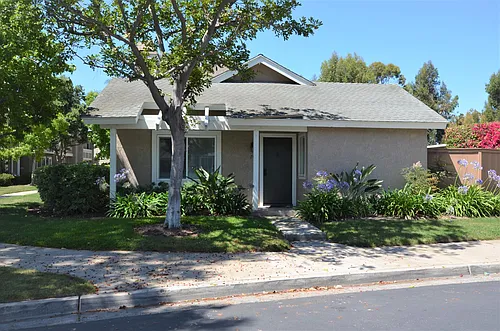 70 Briarwood Photo 1