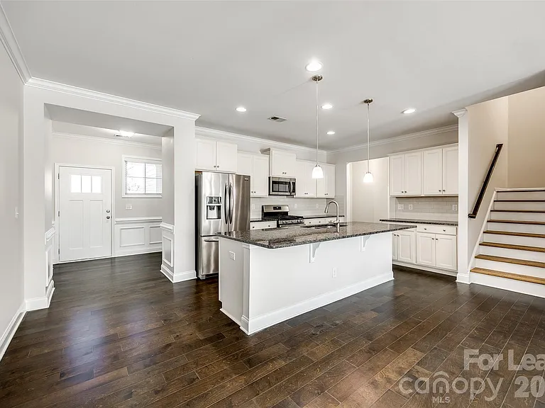 1412 Bramblewood Dr — Photo 6