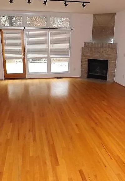 1257 Apple Valley Rd NE — Photo 2