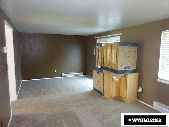 4th image of 857 Moccasin Ln