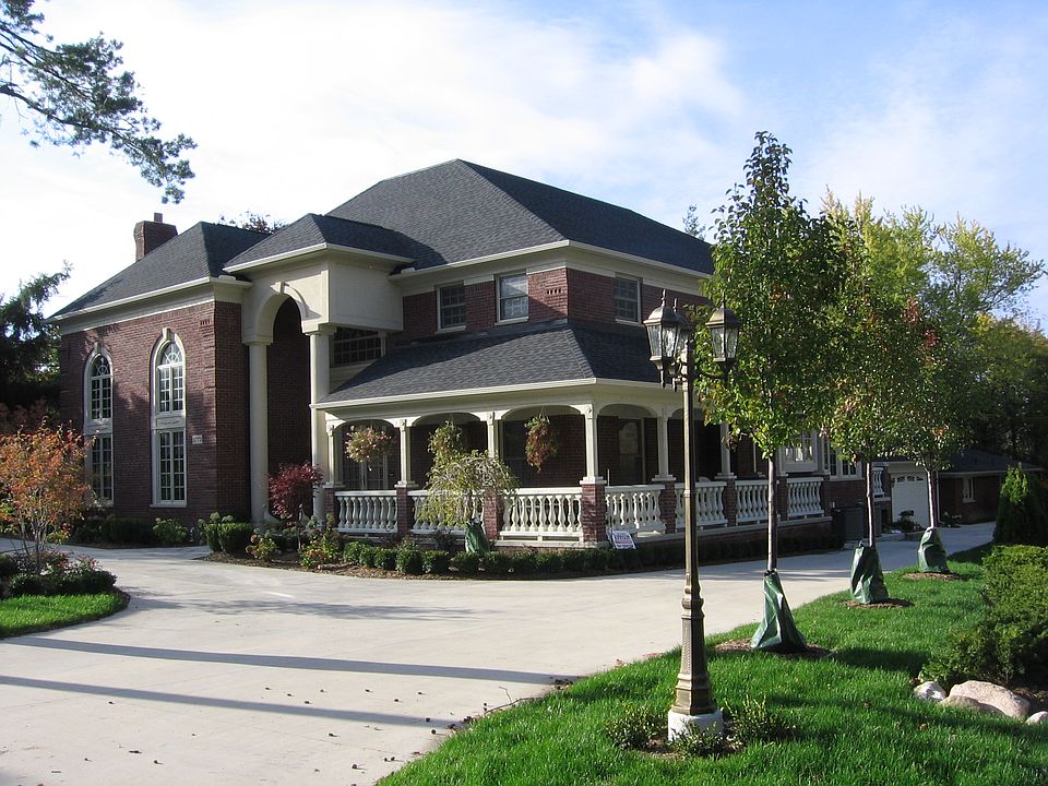 1st image of 5773 Sussex Dr