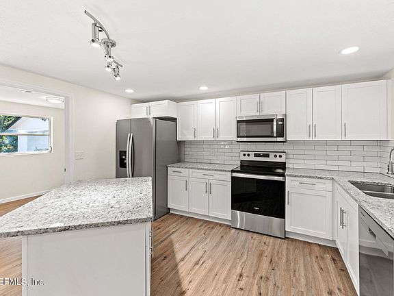 4th image of 9156 5TH Avenue